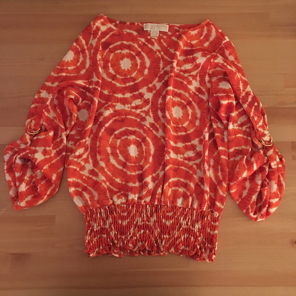 Michael Kors Cute and Geometric top